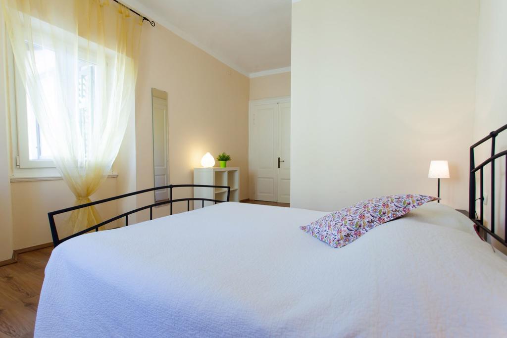 Apartments Garden Motovun Δωμάτιο φωτογραφία