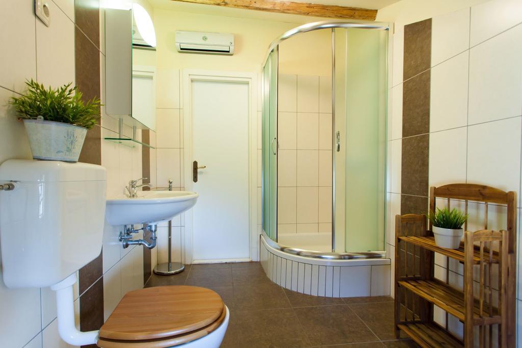 Apartments Garden Motovun Δωμάτιο φωτογραφία