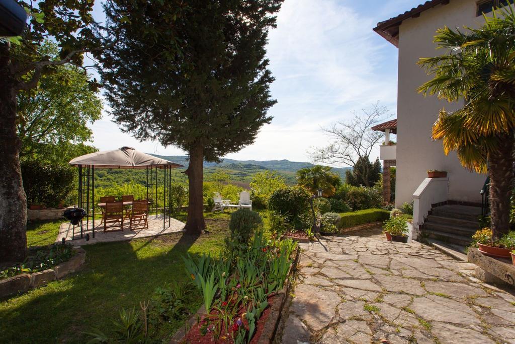 Apartments Garden Motovun Δωμάτιο φωτογραφία
