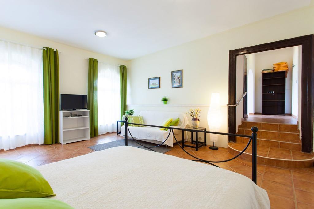 Apartments Garden Motovun Δωμάτιο φωτογραφία